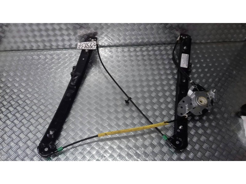 Recambio de elevalunas delantero derecho para bmw serie 3 berlina (e46) 320i referencia OEM IAM 8196038  ELECTRICO