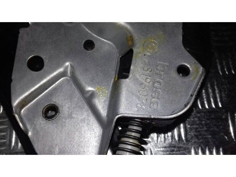 Recambio de elevalunas delantero derecho para bmw serie 3 berlina (e46) 320i referencia OEM IAM 8196038  ELECTRICO