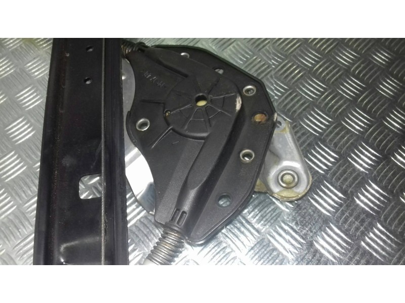 Recambio de elevalunas delantero derecho para bmw serie 3 berlina (e46) 320i referencia OEM IAM 8196038  ELECTRICO