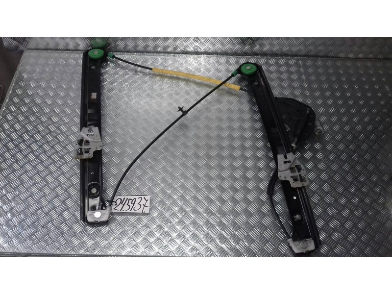 Recambio de elevalunas delantero derecho para bmw serie 3 berlina (e46) 320i referencia OEM IAM 8196038  ELECTRICO