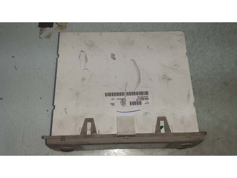 Recambio de pantalla multifuncion para nissan micra (k12e) acenta referencia OEM IAM AX607 4X42216 