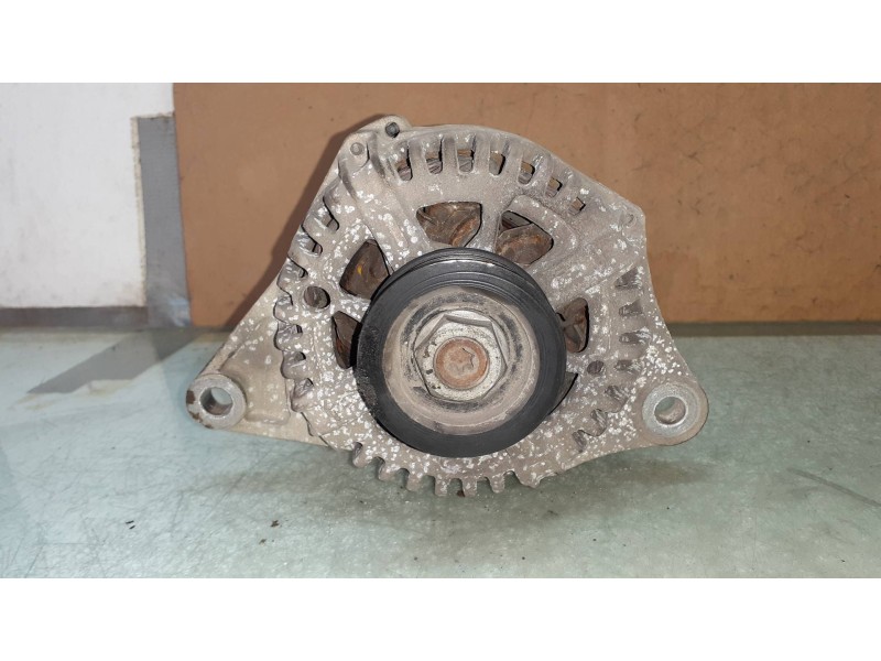 Recambio de alternador para nissan micra (k12e) acenta referencia OEM IAM 23100AX610 VALEO 80A