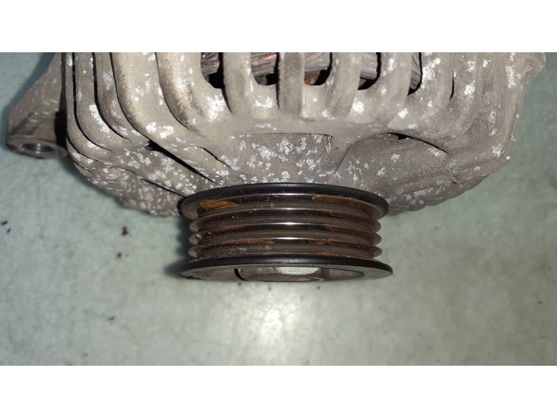 Recambio de alternador para nissan micra (k12e) acenta referencia OEM IAM 23100AX610 VALEO 80A