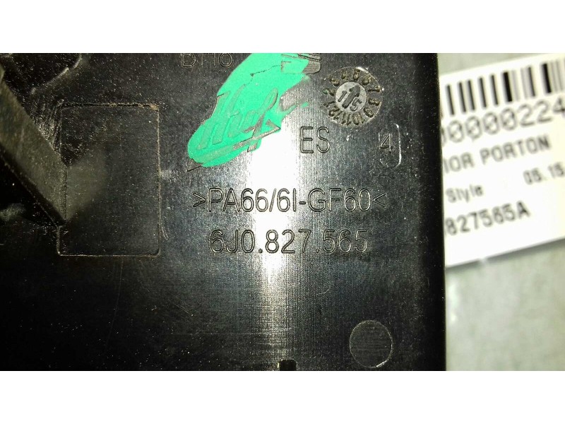 Recambio de maneta exterior porton para seat ibiza (6p1) style referencia OEM IAM 6J0827565A  2 PINES