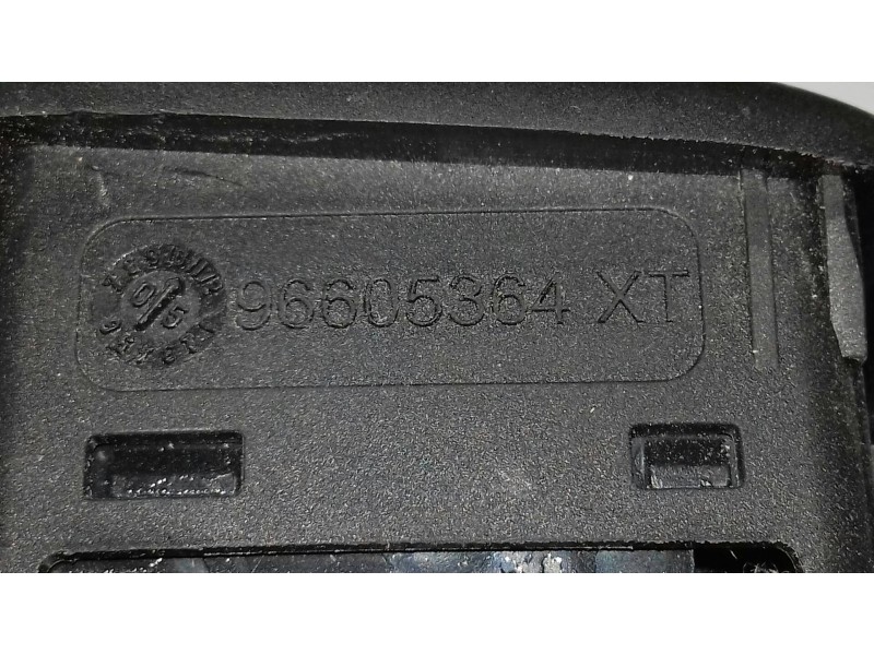 Recambio de mando elevalunas delantero derecho para citroen c2 furio referencia OEM IAM 96605364XT PA66GF15 4+3 PINES