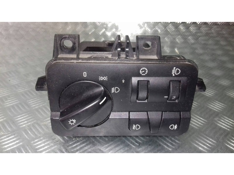 Recambio de mando calefaccion / aire acondicionado para bmw serie 3 berlina (e46) 320i referencia OEM IAM 61316907947  