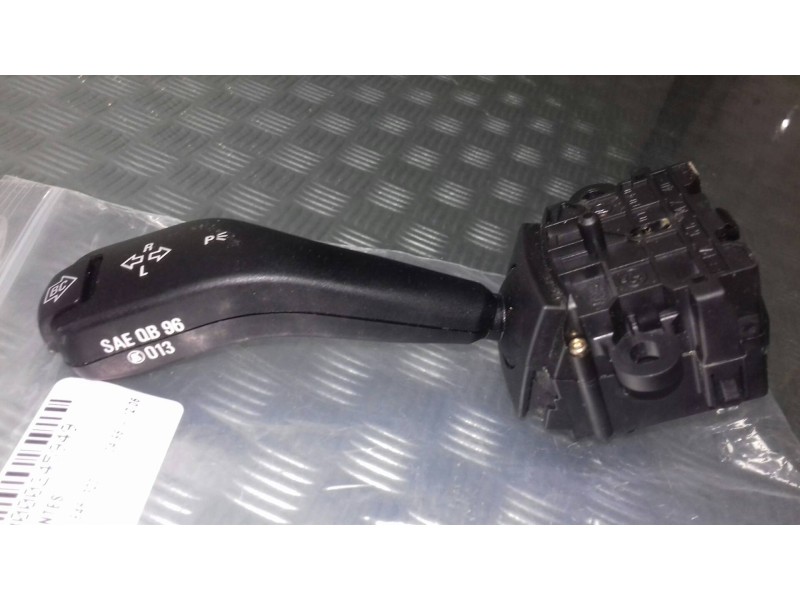 Recambio de mando intermitentes para bmw serie 3 berlina (e46) 320i referencia OEM IAM SAEQB96 8363668K 011040