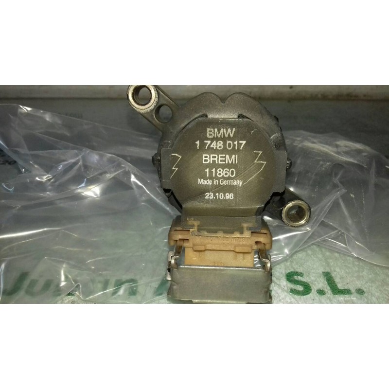 Recambio de bobina encendido para bmw serie 3 berlina (e46) 320i referencia OEM IAM 1748017 BREMI - 11860 3 PINES