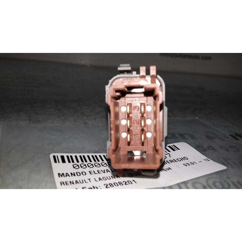 Recambio de mando elevalunas trasero derecho para renault laguna ii (bg0) dynamique referencia OEM IAM 2808201 3 + 3 PINES MARRO