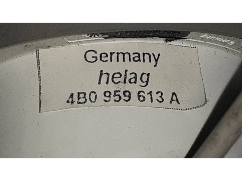 Recambio de luz interior para audi a8 (d2) 3.3 tdi quattro referencia OEM IAM 4B0959613A 4B0959613 