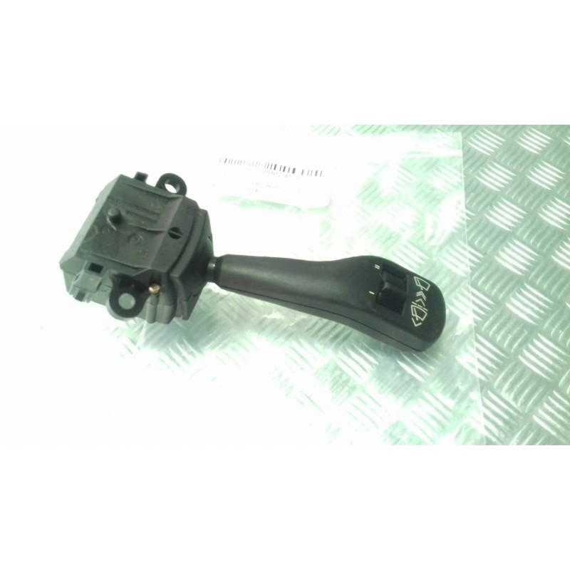 Recambio de mando limpia para bmw serie 3 berlina (e46) 320i referencia OEM IAM 8363664 CONECTOR 5 PINES 012040