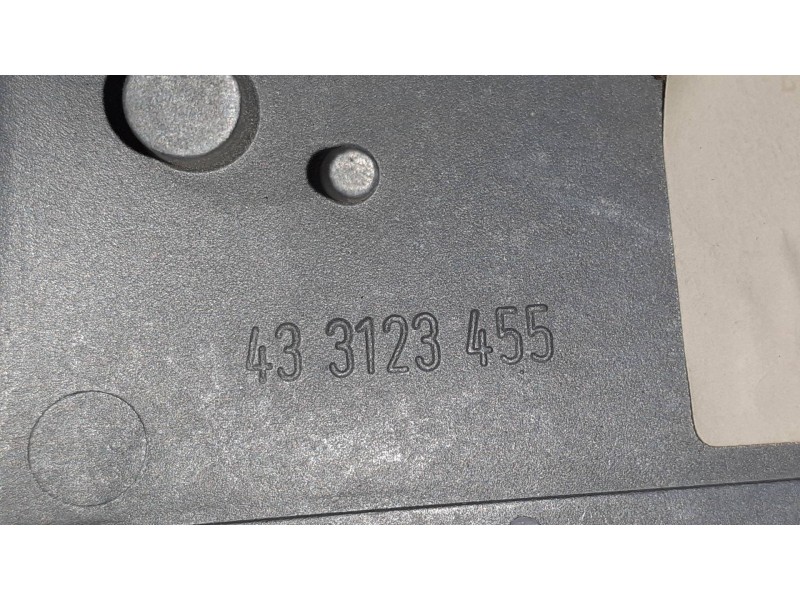 Recambio de espejo para mercedes-benz clase c (w203) berlina 180 (203.035) referencia OEM IAM 433123455  