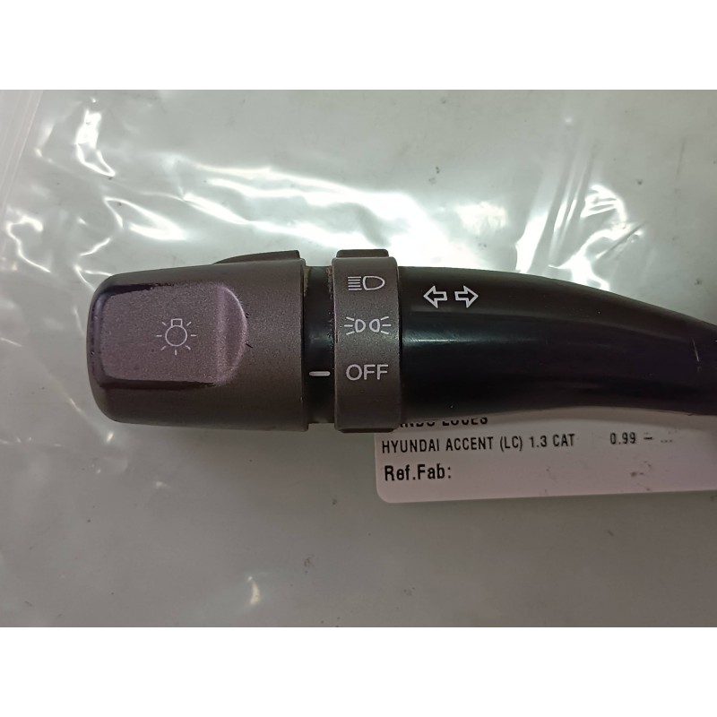 Recambio de mando intermitentes para hyundai accent (lc) 1.3 cat referencia OEM IAM   CONECTOR 8 + 8 PINES