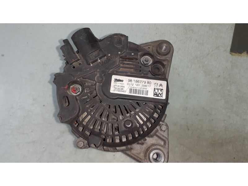 Recambio de alternador para peugeot partner kasten confort pack l1 referencia OEM IAM 9818677980 VALEO CL12