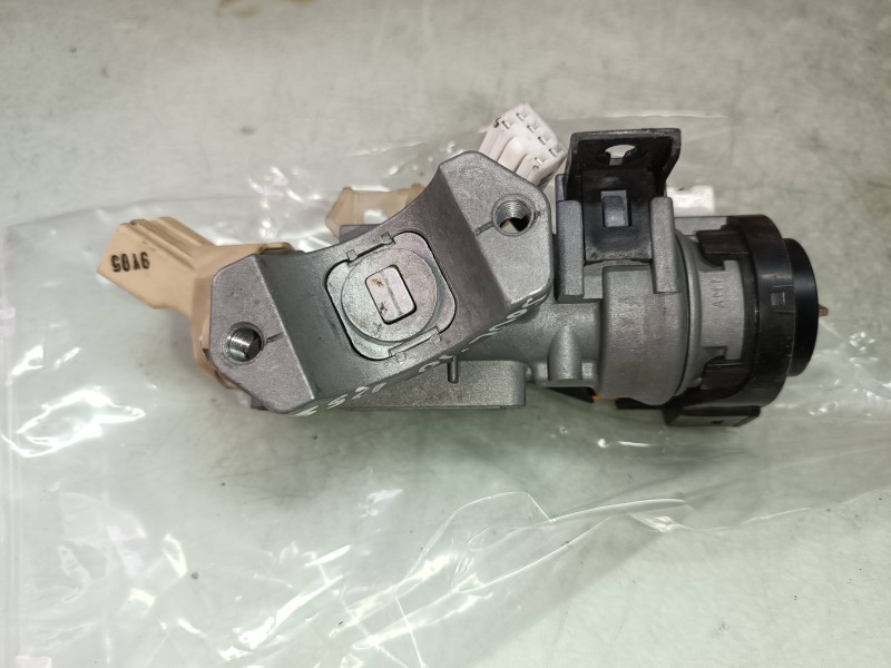 Recambio de conmutador de arranque para kia soul burner referencia OEM IAM AMZDC2  