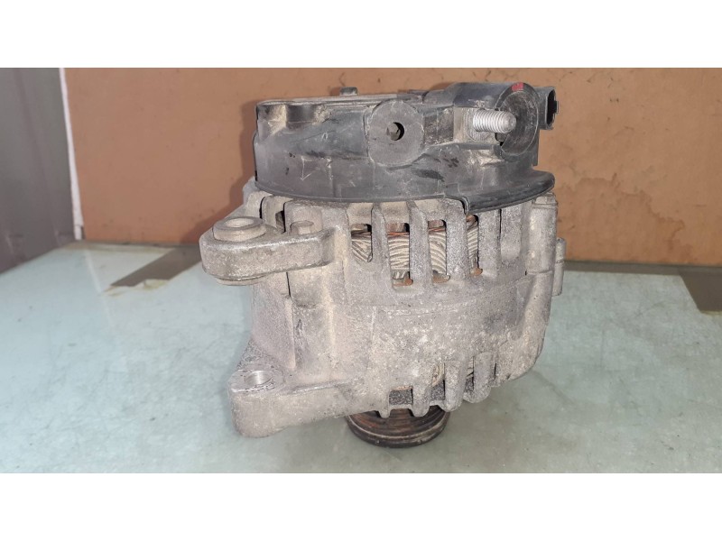 Recambio de alternador para peugeot partner kasten confort pack l1 referencia OEM IAM 9818677980 VALEO CL12