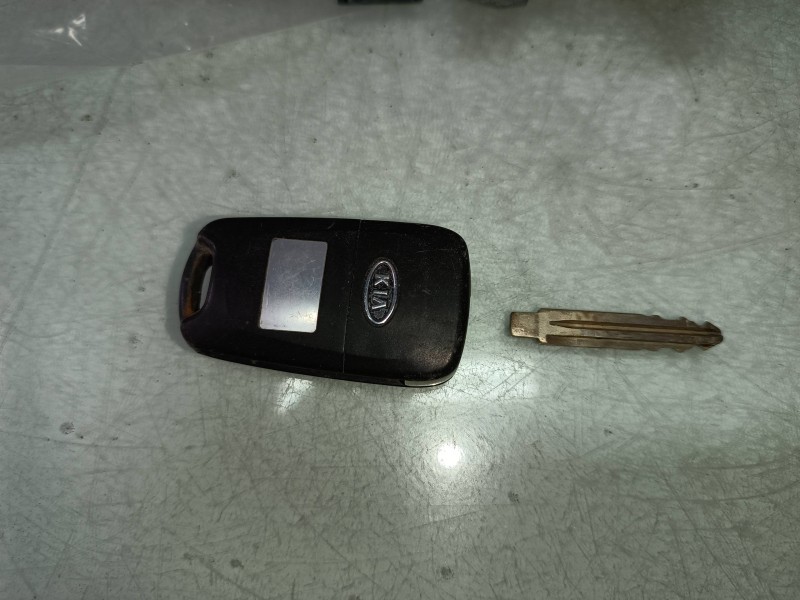 Recambio de conmutador de arranque para kia soul burner referencia OEM IAM AMZDC2  