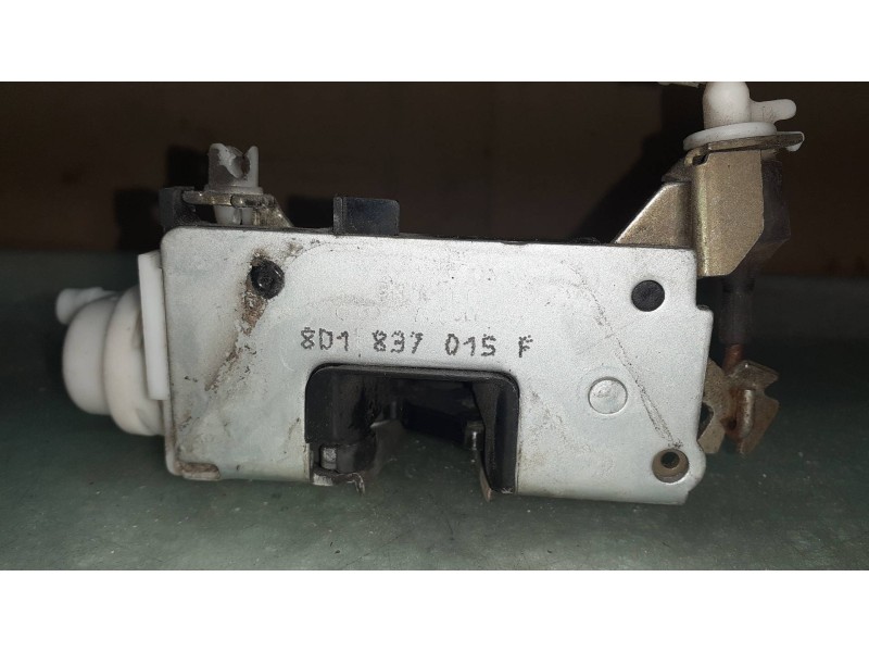 Recambio de cerradura puerta delantera izquierda para audi a8 (d2) 3.3 tdi quattro referencia OEM IAM 8D1837015F  ELECTRICA