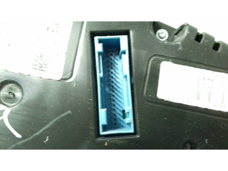 Recambio de cuadro instrumentos para volkswagen polo (6r1) advance referencia OEM IAM 6R0920861G A2C53332250 VDO