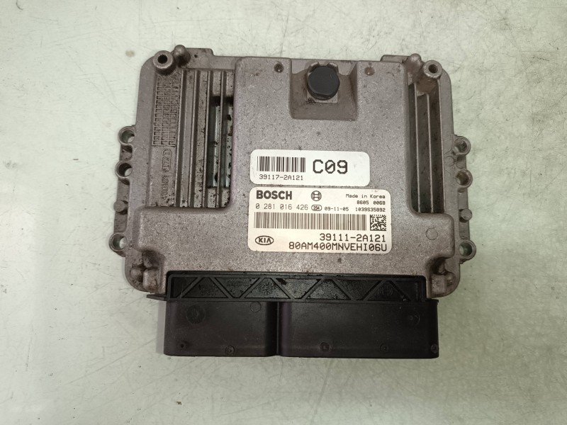 Recambio de centralita motor uce para kia soul burner referencia OEM IAM 391112A121 0281016426 BOSCH