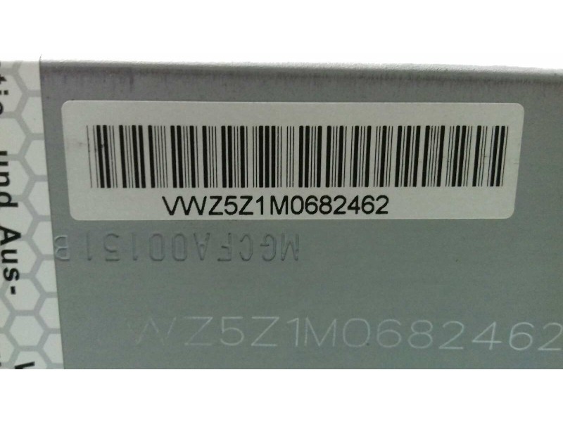 Recambio de sistema audio / radio cd para volkswagen polo (6r1) advance referencia OEM IAM 5M0035156D RCD210MP3 PANSSONIC