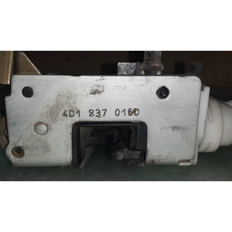 Recambio de cerradura puerta delantera derecha para audi a8 (d2) 3.3 tdi quattro referencia OEM IAM 4D1837016D  ELECTRICA