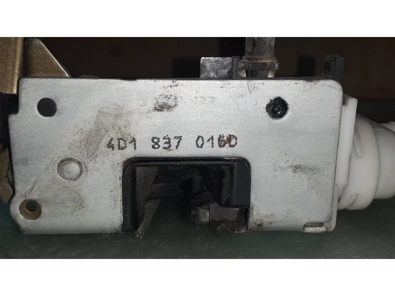 Recambio de cerradura puerta delantera derecha para audi a8 (d2) 3.3 tdi quattro referencia OEM IAM 4D1837016D  ELECTRICA