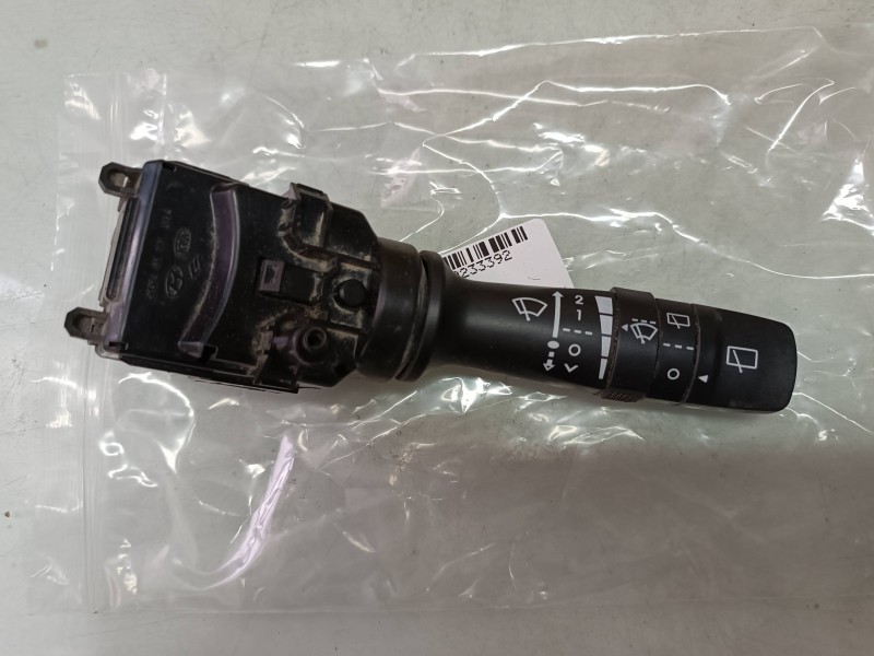 Recambio de mando limpia para kia soul burner referencia OEM IAM 934202K560  CONECTOR 7 + 6 PINES