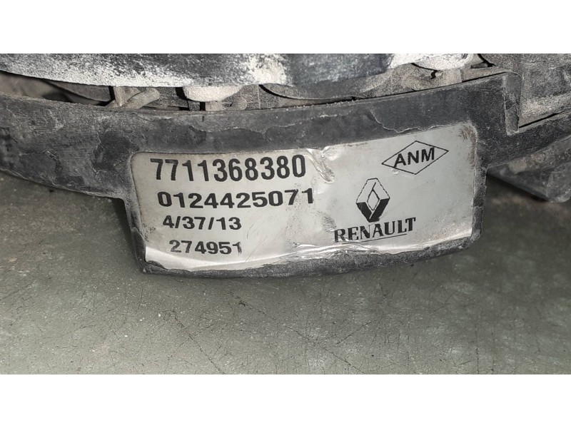 Recambio de alternador para renault clio iii exception 2 referencia OEM IAM 7711368380 BOSCH 