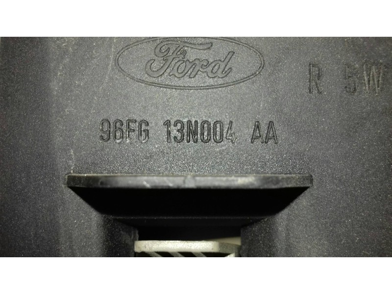 Recambio de piloto trasero derecho para ford fiesta berlina básico referencia OEM IAM 96FG13N004AA  96FG13N004