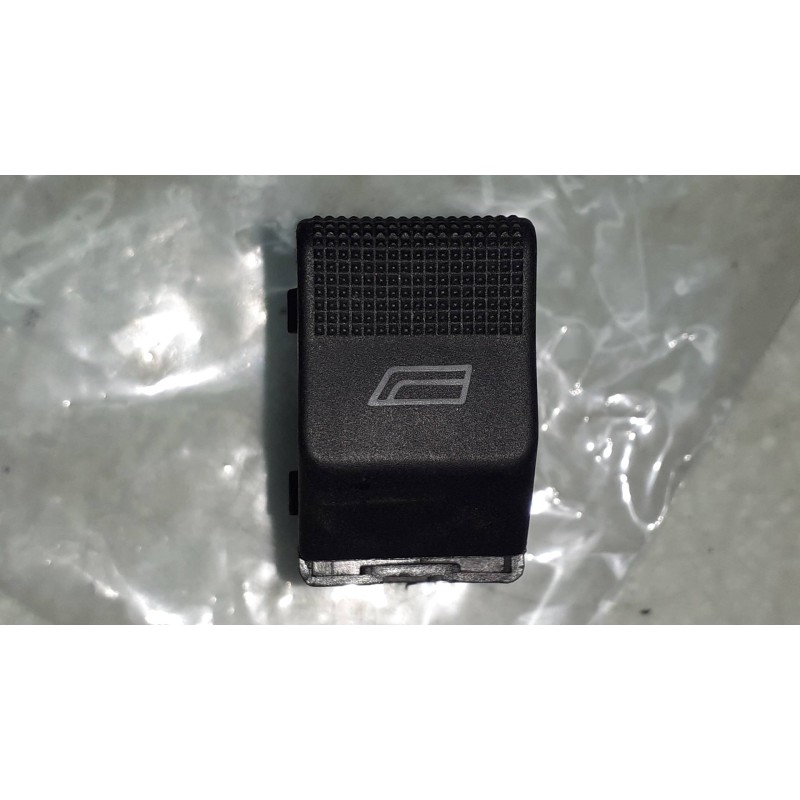 Recambio de mando elevalunas delantero izquierdo para audi a8 (d2) 3.3 tdi quattro referencia OEM IAM 4D0959855  4D09598550IC