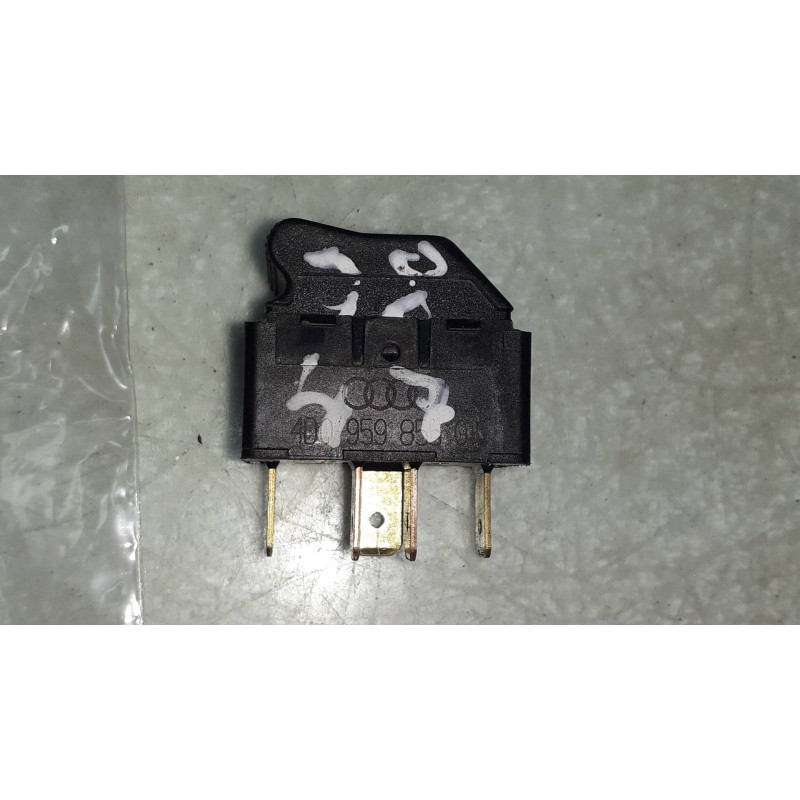 Recambio de mando elevalunas delantero izquierdo para audi a8 (d2) 3.3 tdi quattro referencia OEM IAM 4D0959855  4D09598550IC