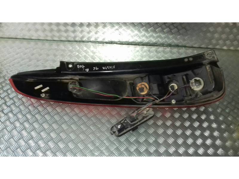 Recambio de piloto trasero derecho para ford fiesta (cbk) ambiente referencia OEM IAM 10876  