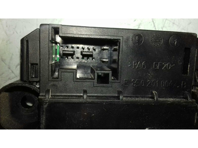 Recambio de motor elevalunas trasero izquierdo para volkswagen polo (6r1) advance referencia OEM IAM 6R0959811G S850311053 01308 Recambio de motor elevalunas trasero izquierdo para volkswagen polo (6r1) advance referencia OEM IAM 6R0959811G S850311053 01308