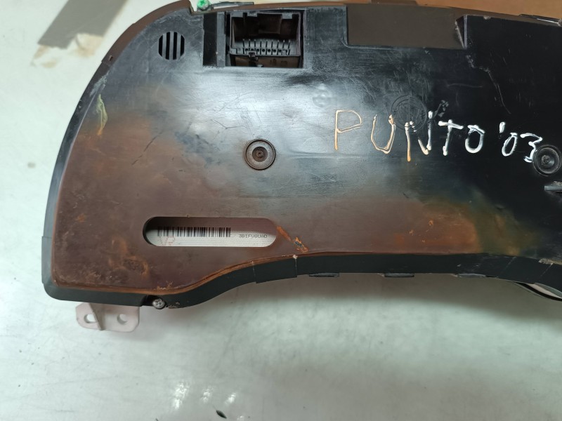 Recambio de cuadro instrumentos para fiat punto berlina (188) 1.2 cat referencia OEM IAM 51703280 555000460102  Recambio de cuadro instrumentos para fiat punto berlina (188) 1.2 cat referencia OEM IAM 51703280 555000460102