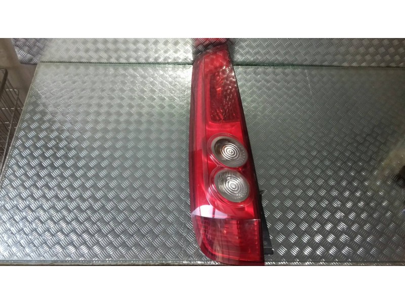 Recambio de piloto trasero izquierdo para ford fiesta (cbk) ambiente referencia OEM IAM 6S6113A603BE  6S6113405B