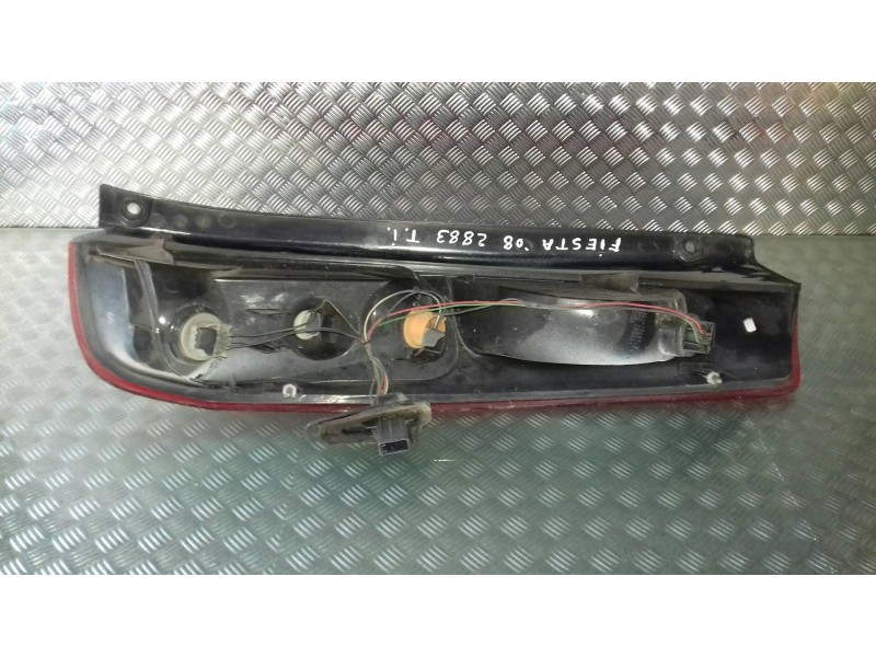 Recambio de piloto trasero izquierdo para ford fiesta (cbk) ambiente referencia OEM IAM 6S6113A603BE  6S6113405B