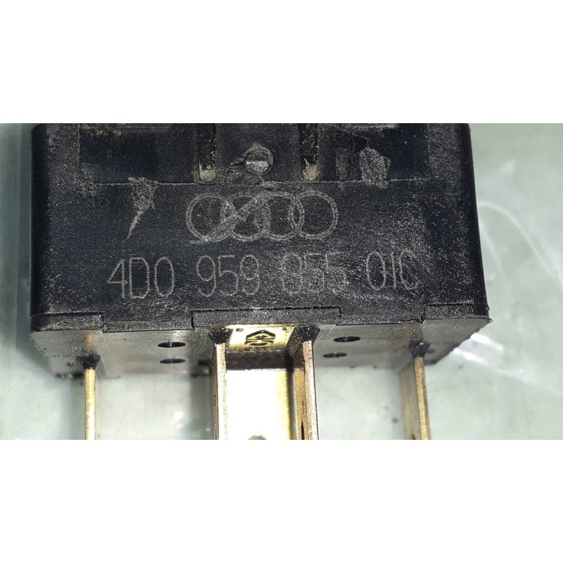 Recambio de mando elevalunas delantero izquierdo para audi a8 (d2) 3.3 tdi quattro referencia OEM IAM 4D09598550  4D09598550IC