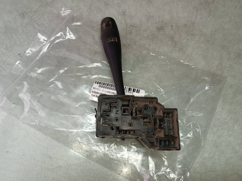 Recambio de mando intermitentes para nissan vanette cargo 2.3 diesel referencia OEM IAM   CONECTOR 11 PINES Recambio de mando intermitentes para nissan vanette cargo 2.3 diesel referencia OEM IAM   CONECTOR 11 PINES
