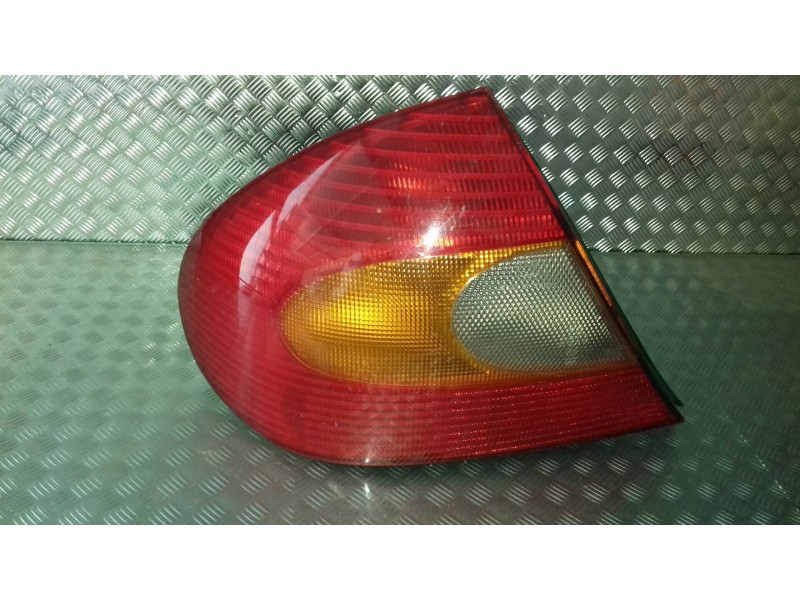 Recambio de piloto trasero izquierdo para ford mondeo berlina (gd) clx referencia OEM IAM 96BG13A603  