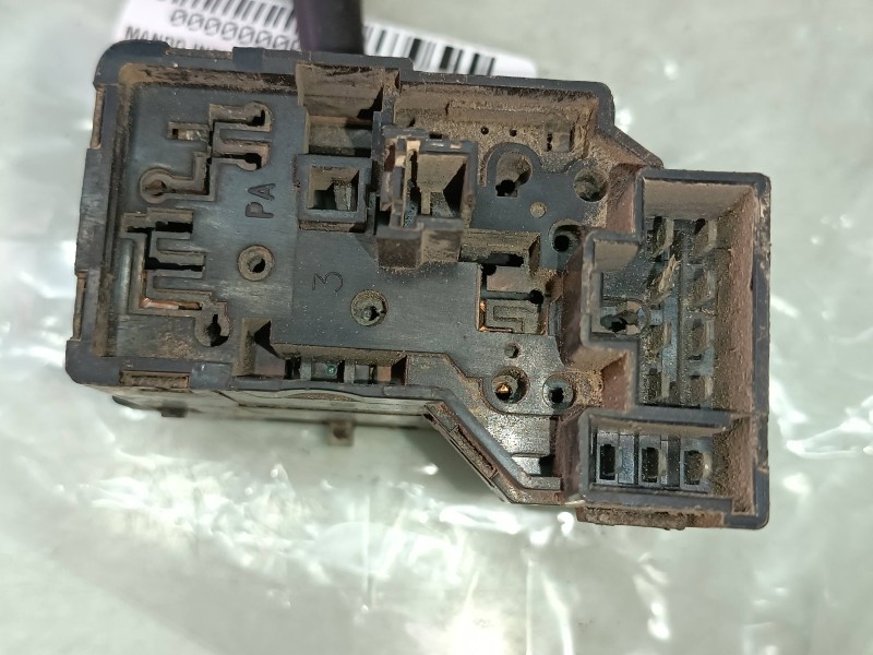 Recambio de mando intermitentes para nissan vanette cargo 2.3 diesel referencia OEM IAM   CONECTOR 11 PINES Recambio de mando intermitentes para nissan vanette cargo 2.3 diesel referencia OEM IAM   CONECTOR 11 PINES