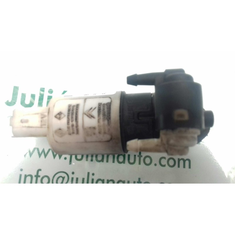Recambio de bomba limpia para renault scenic ii confort authentique referencia OEM IAM 8200067015 8200295685 2 PINES