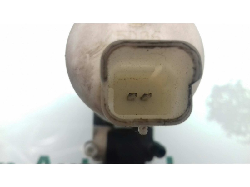 Recambio de bomba limpia para renault scenic ii confort authentique referencia OEM IAM 8200067015 8200295685 2 PINES