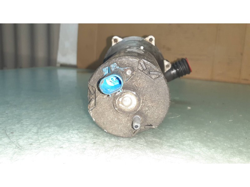 Recambio de bomba agua para audi a8 (d2) 3.3 tdi quattro referencia OEM IAM 8391554 0392022000 ENFRIADOR