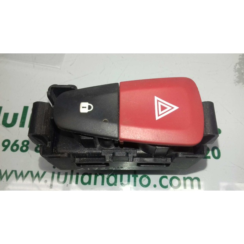 Recambio de warning para renault megane iii berlina 5 p dynamique referencia OEM IAM 8200214896A 8200409362 3 + 3 PINES