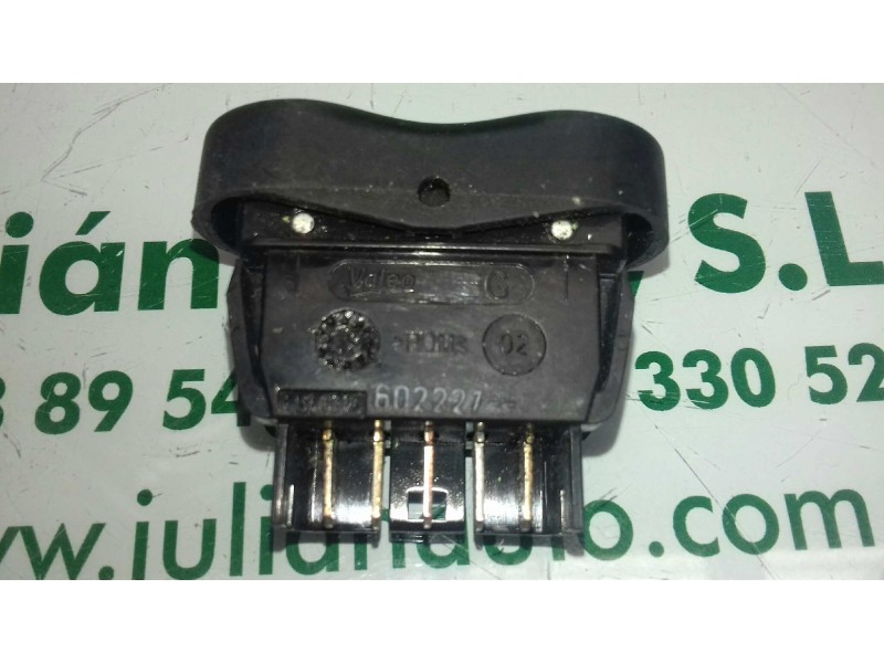 Recambio de mando elevalunas delantero derecho para dacia sandero ambiance referencia OEM IAM 602227 8200602227 5 PINES