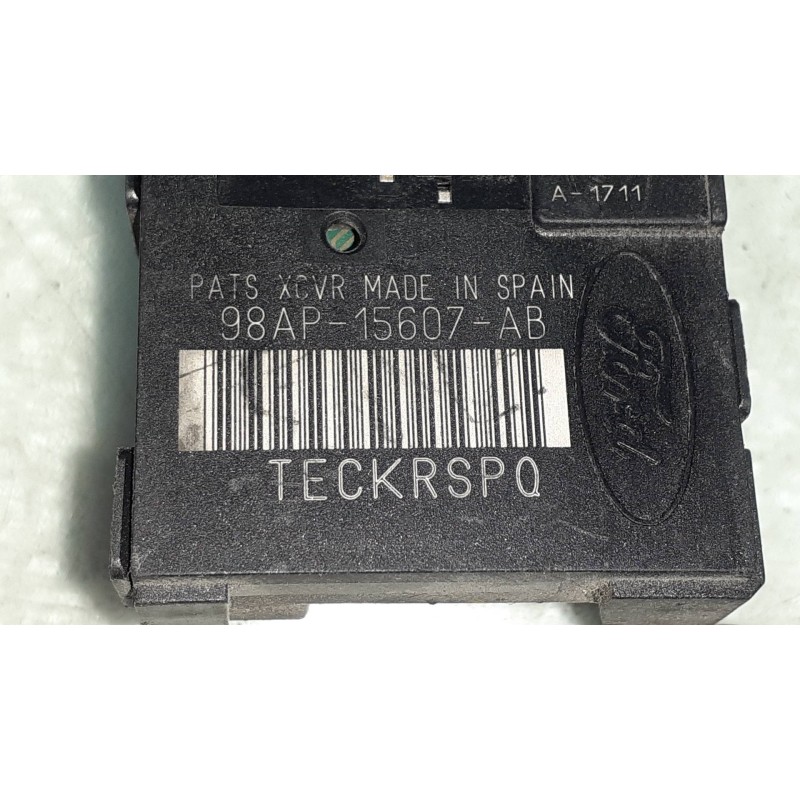 Recambio de conmutador de arranque para ford fiesta berlina (dx) básico referencia OEM IAM 98AP15607AB 11572AB M179A