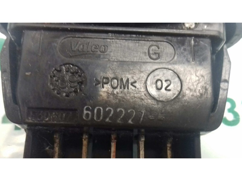 Recambio de mando elevalunas delantero derecho para dacia sandero ambiance referencia OEM IAM 602227 8200602227 5 PINES