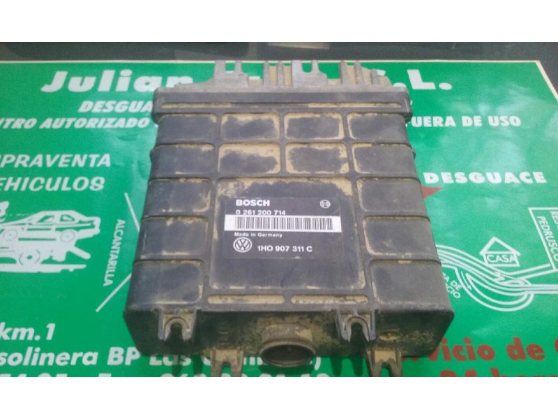 Recambio de centralita motor uce para volkswagen golf iii berlina (1h1) 1.8 referencia OEM IAM 1H0907311C 0261200714 BOSCH
