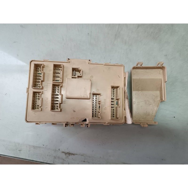 Recambio de caja reles / fusibles para hyundai sonata (nf) 2.0 crdi comfort ii referencia OEM IAM 919503K010 06175D 246340